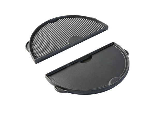 Půlkruhová litinová plotna pro Big Green Egg Large - Supergrily.cz Půlkruhová litinová plotna pro Big Green Egg Large - Supergrily.cz