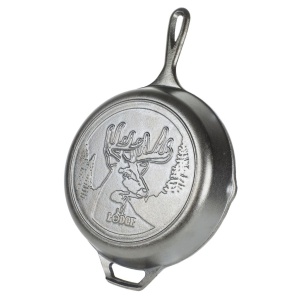 Litinová pánev Lodge 26 cm - Deer - Supergrily.cz