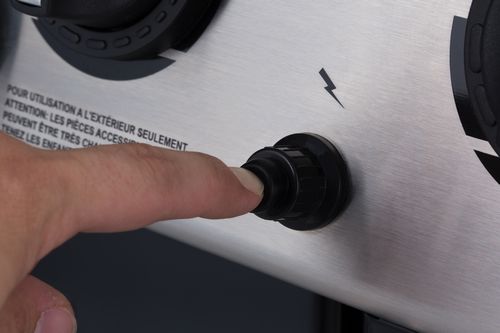 plynový gril Broil King Gem 310 - elektrické zapalování grilu